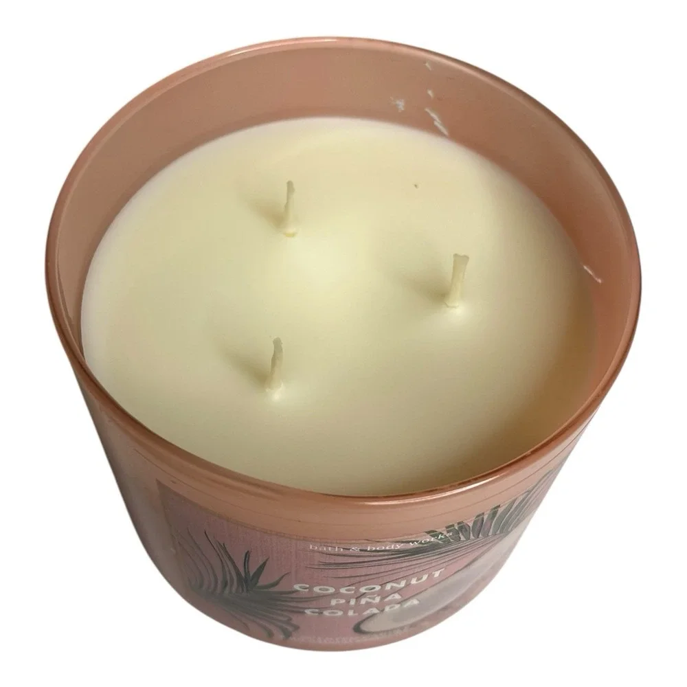 Bath & Body Works this candle
